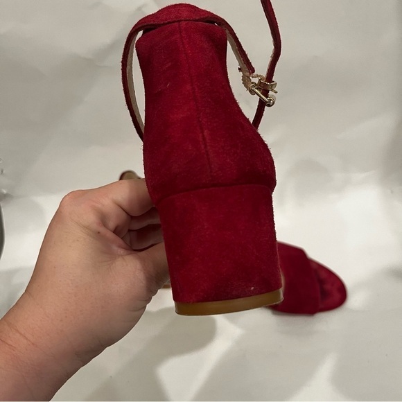 Free People Marigold block heel sandal size 39 in a red/burgundy suede color - Picture 8 of 10
